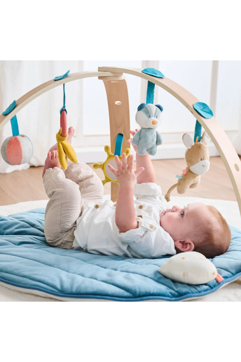 Nattou bebi gimnastika za igru sa drvenim lukom 